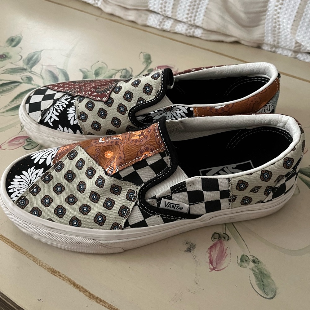 Vans - Picture 3 of 4